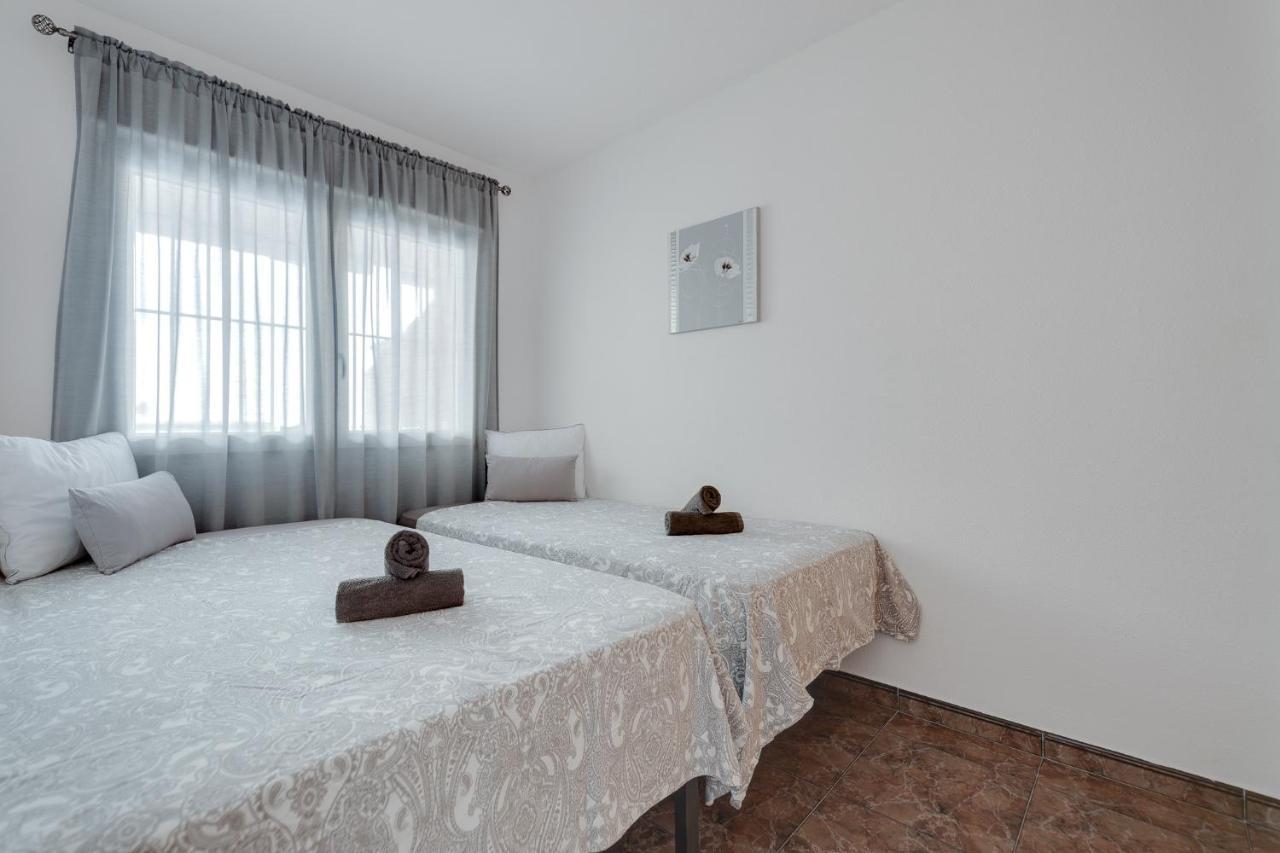 Apartamento Raxi Torrevieja Exterior foto